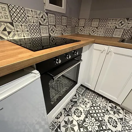 Abbesses Apartment