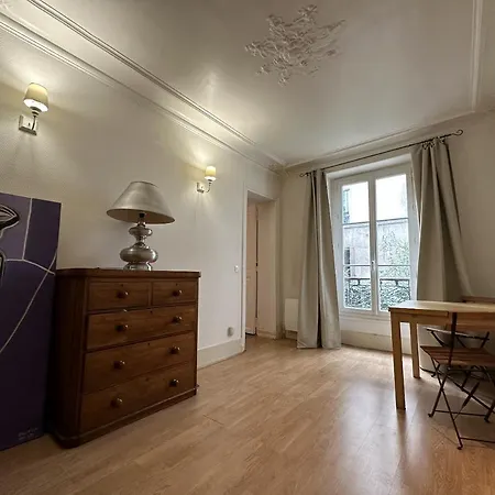 Abbesses Apartment Paris
